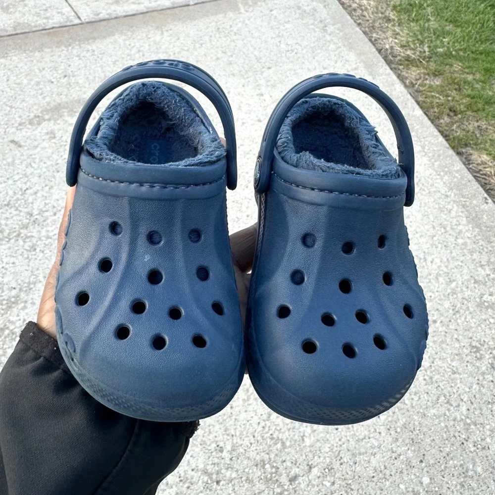 Crocs Kids Baya Lined Fuzzy Clogs Toddler‎ Boy Size 8 Blue Sandals